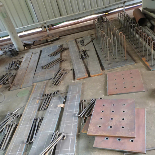 有哪些其他因素会影响赤峰预埋件位置的确定？